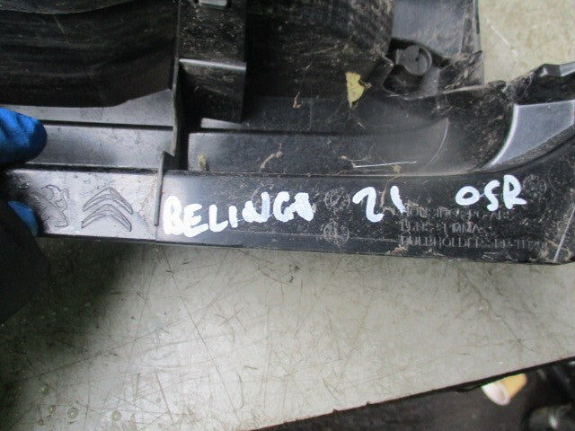 2021 CITROEN BERLINGO OSR DRIVER SIDE REAR HEADLIGHT 9820554880