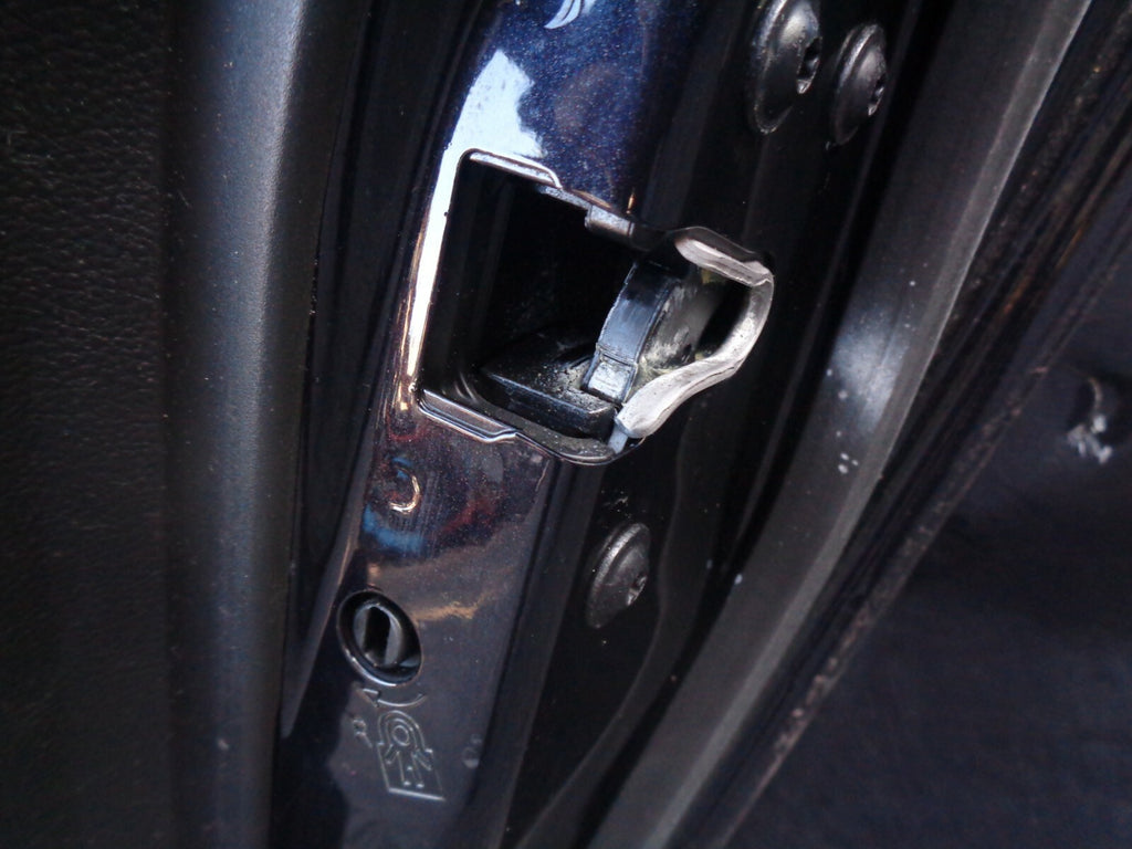 VAUXHALL INSIGNIA 2009 MK1 OSR DRIVER SIDE REAR COMPLETE DOOR BLACK