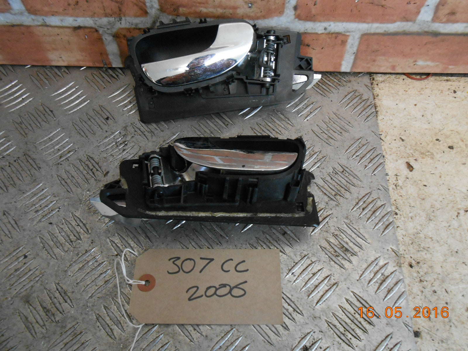 PEUGEOT 307 CC 307CC 2006 PAIR NS OS PASSENGER DRIVER SIDE INTERIOR DOOR HANDLE