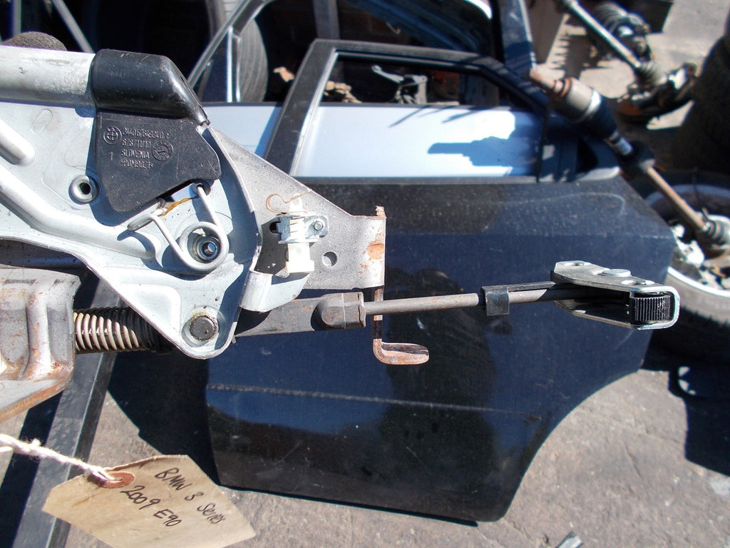 BMW 3 SERIES E90 E91 E92 E93  HAND BRAKE LEVER 6782750