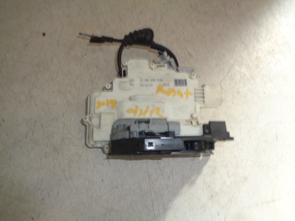 VW VOLKSWAGEN PASSAT B7 OSR DRIVER SIDE REAR DOOR LOCK MECHANISM 3c4839016a