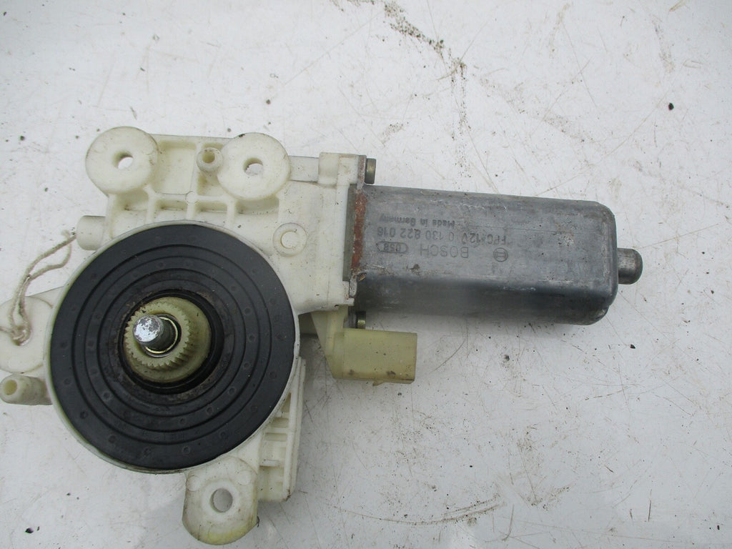 MERCEDES A CLASS W168 1999 NSF PASSENGER SIDE FRONT WINDOW MOTOR A168 830 37 42