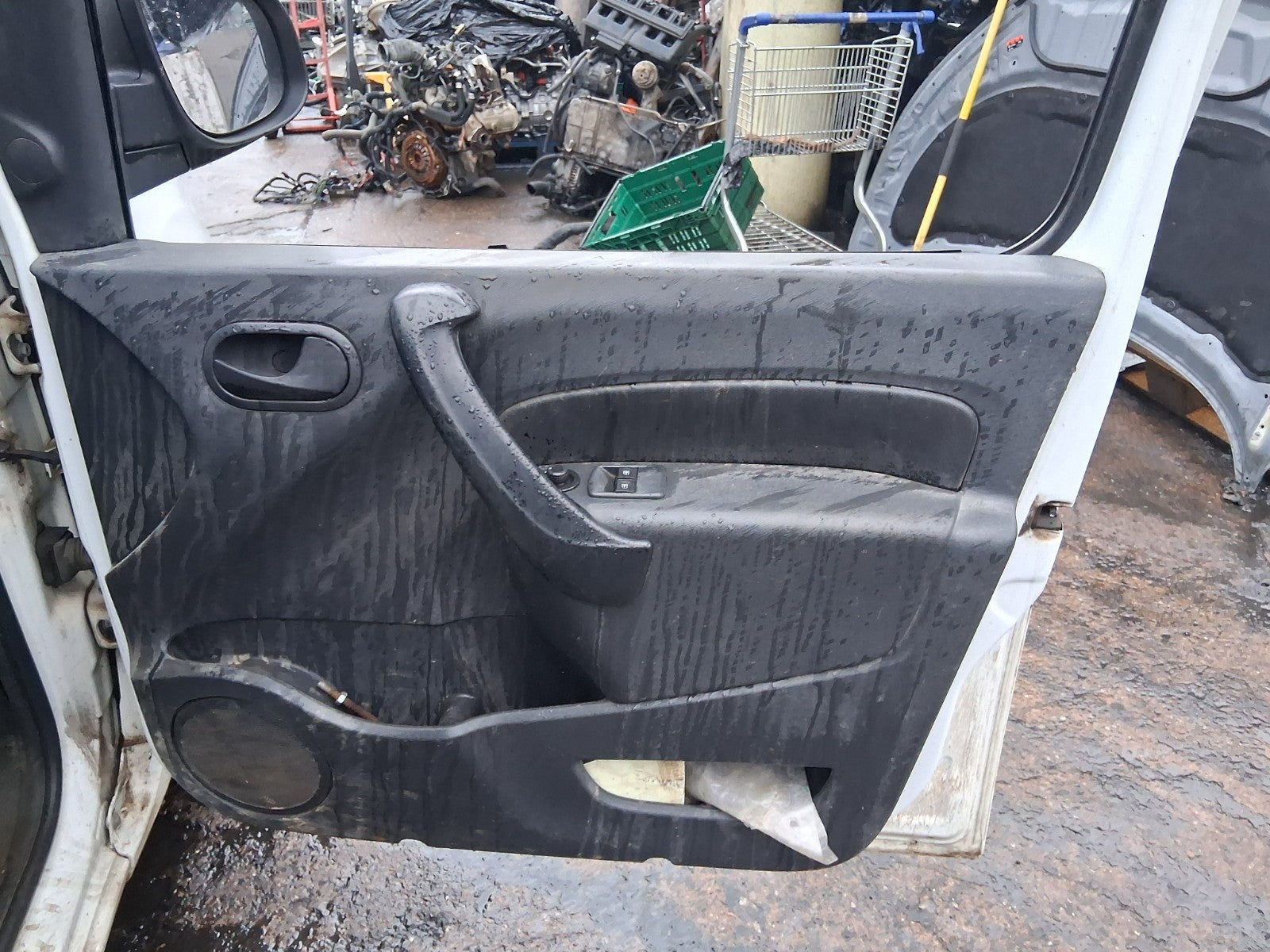 2016 MERCEDES CITAN W415 OSF DRIVER SIDE FRONT RIGHT DOOR CARD PANEL