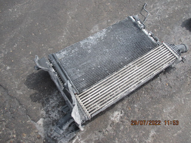 AUDI A4 B8 2010 2.0 TDI DIESEL RADIATOR RADPACK 8K0121251R RP 11