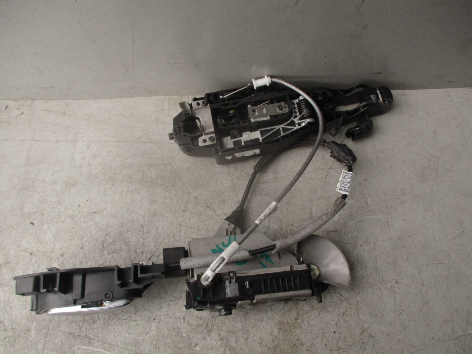 2017 CITROEN C4 MK2 NSF PASSENGER SIDE FRONT LEFT DOOR LOCK MECHANISM