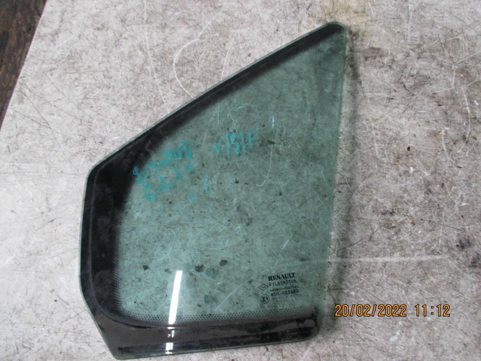 RENAULT MODUS 2006 NSF FRONT PASSENGER SIDE QUARTER WINDOW GLASS