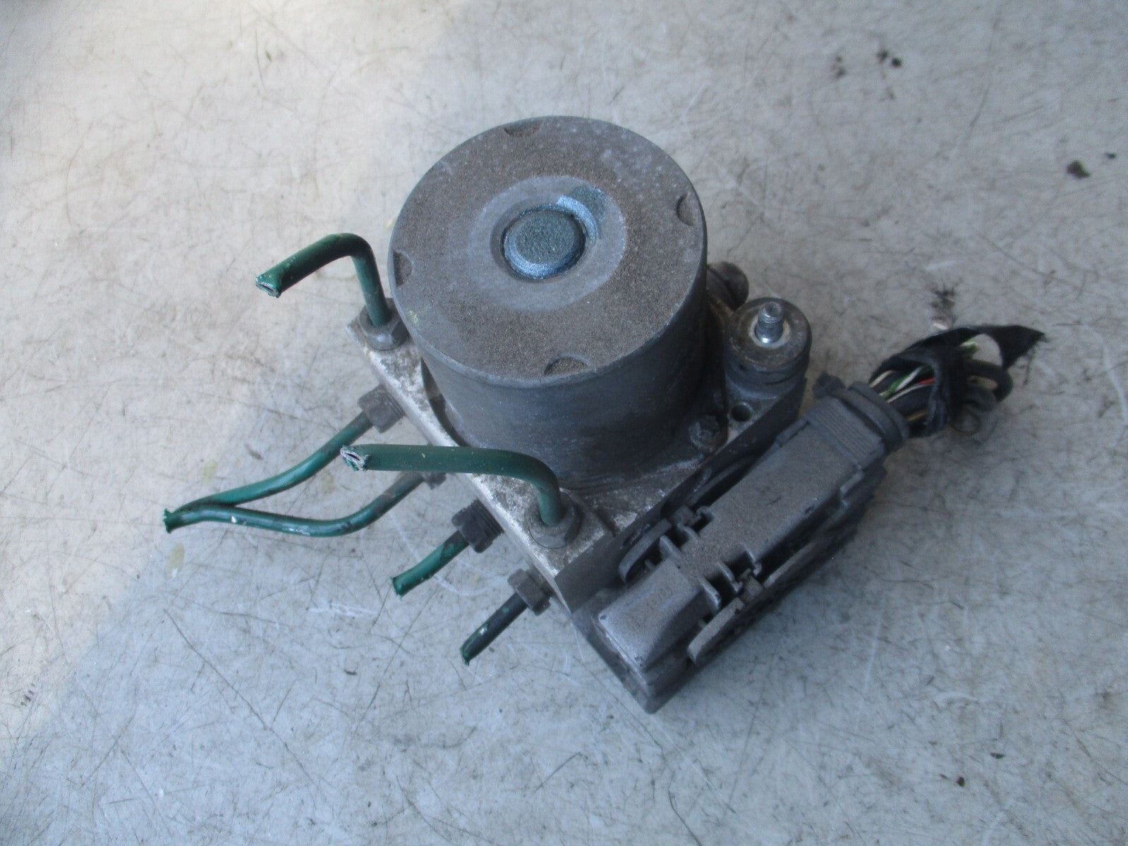 VAUXHALL CORSA C 2005 1.4 PETROL ABS PUMP MODULATOR 13182319
