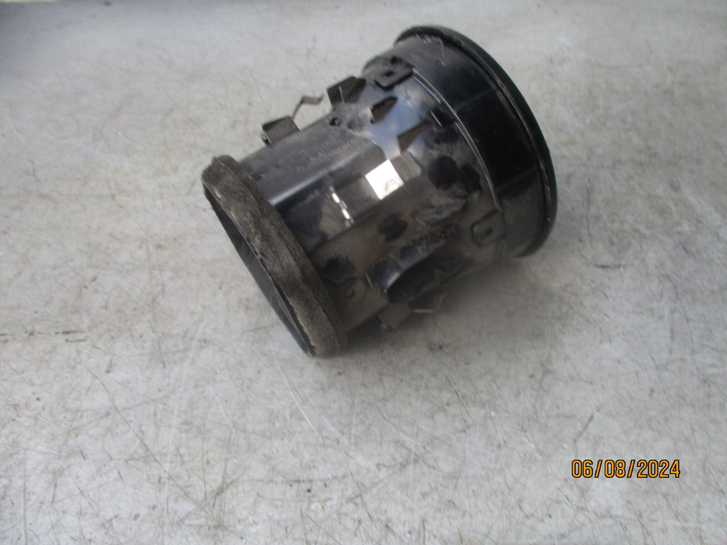 2020 MERCEDES BENZ SPRINTER W907 FRONT DASHBOARD AIR VENT A9108303201