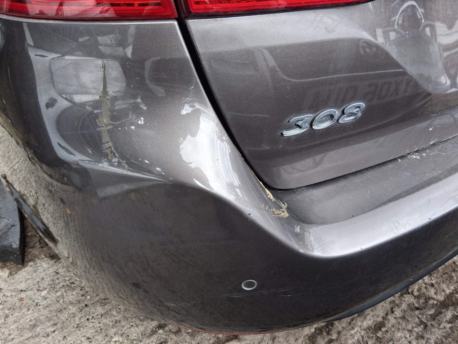 2015 PEUGEOT 308 MK2 ESTATE COMPLETE REAR BUMPER WITH PDC SENSORS GREY MOKA KKS