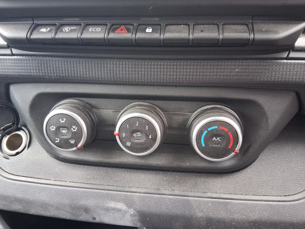 2024 RENAULT TRAFIC X82 MK3 HEATER AC CLIMATE CONTROL SWITCH PANEL