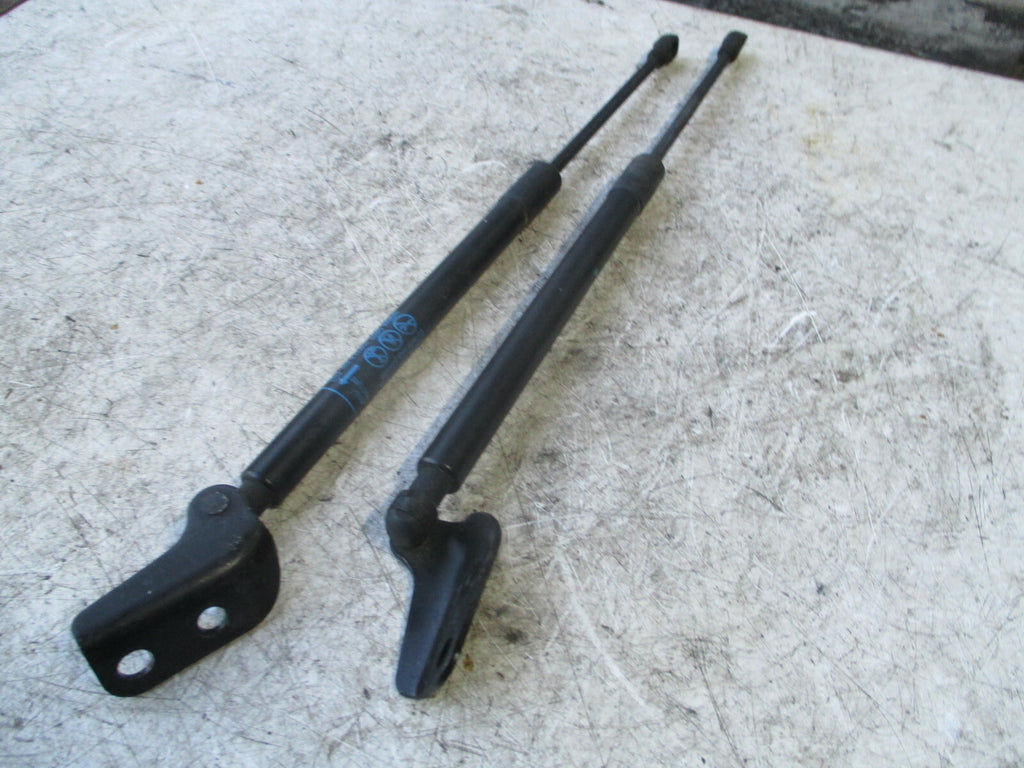 VAUXHALL VIVA 2017 REAR TAILGATE BOOTLID GAS STRUTS 42400105
