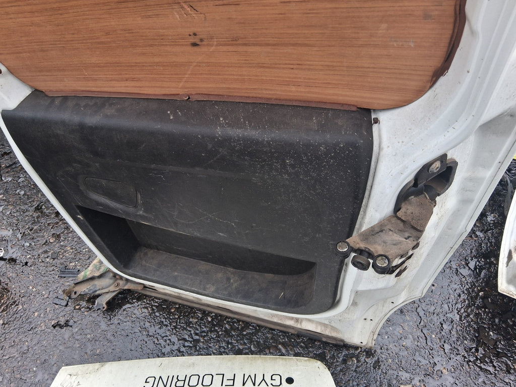 2013 FIAT DOBLO MK2 OS DRIVER SIDE RIGHT COMPLETE SLIDIND DOOR WHITE