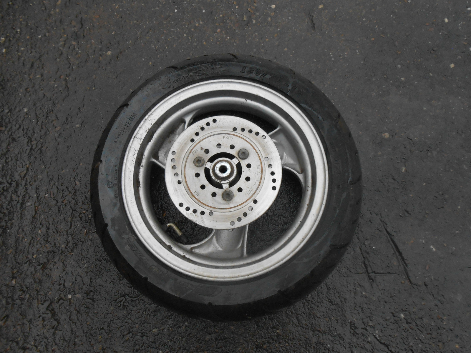 KYMCO YUP 50 YUP50 S6 2004 50CC 3 SPOKE FRONT WHEEL BRAKE DISC & TYRE 120/70-12
