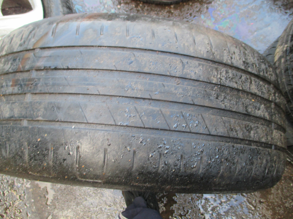 AUDI A4 B8 2014 17 INCH 5 SPOKE ALLOY WHEEL WITH TYRE 225/50R17 REF3