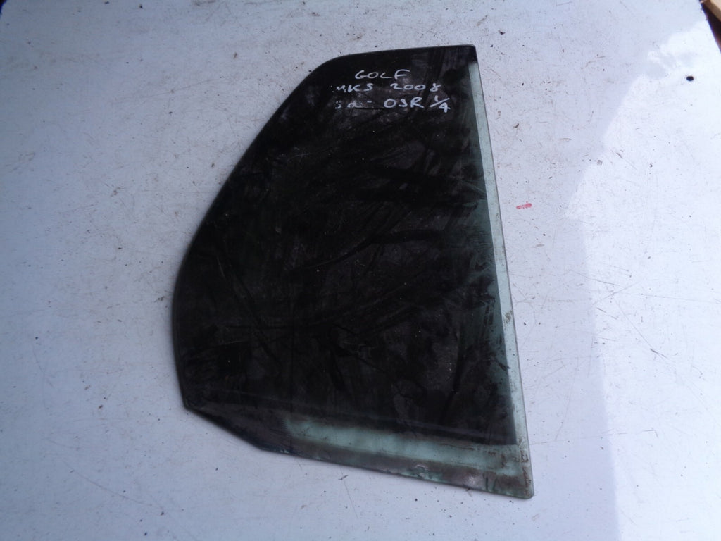 VW VOLKSWAGEN GOLF MK5 DRIVER SIDE REAR QUARTER GLASS E143R001057