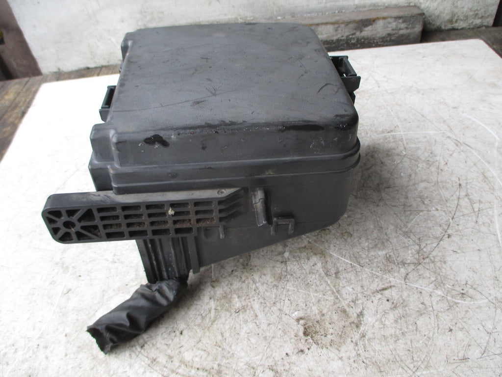 HYUNDAI I30 MK1 1.6 2010 FUSE BOX RELAY MODULE