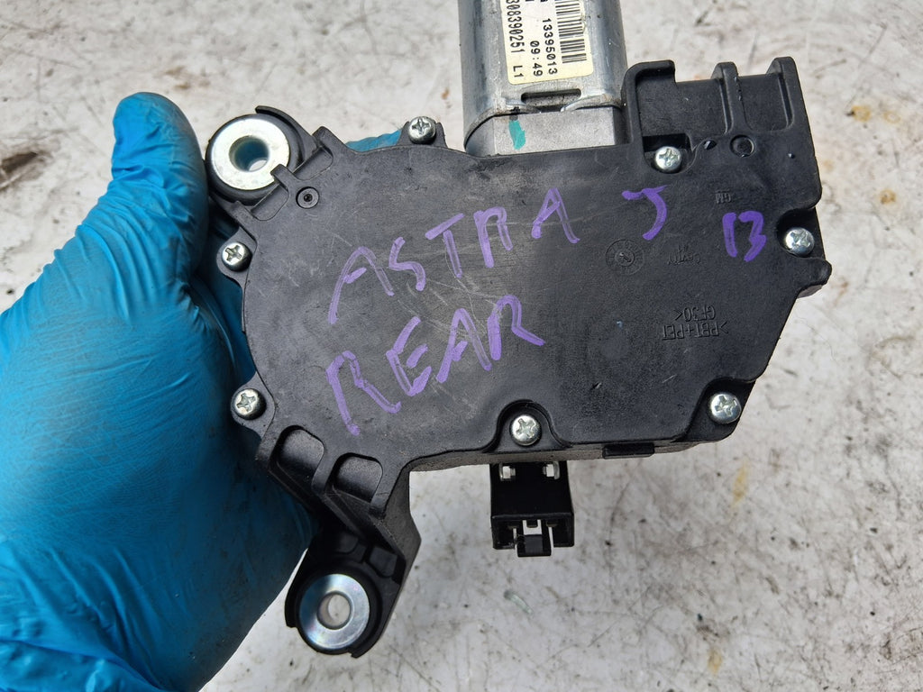 2013 VAUXHALL ASTRA J REAR WINDSCREEN WIPER MOTOR 10A021515