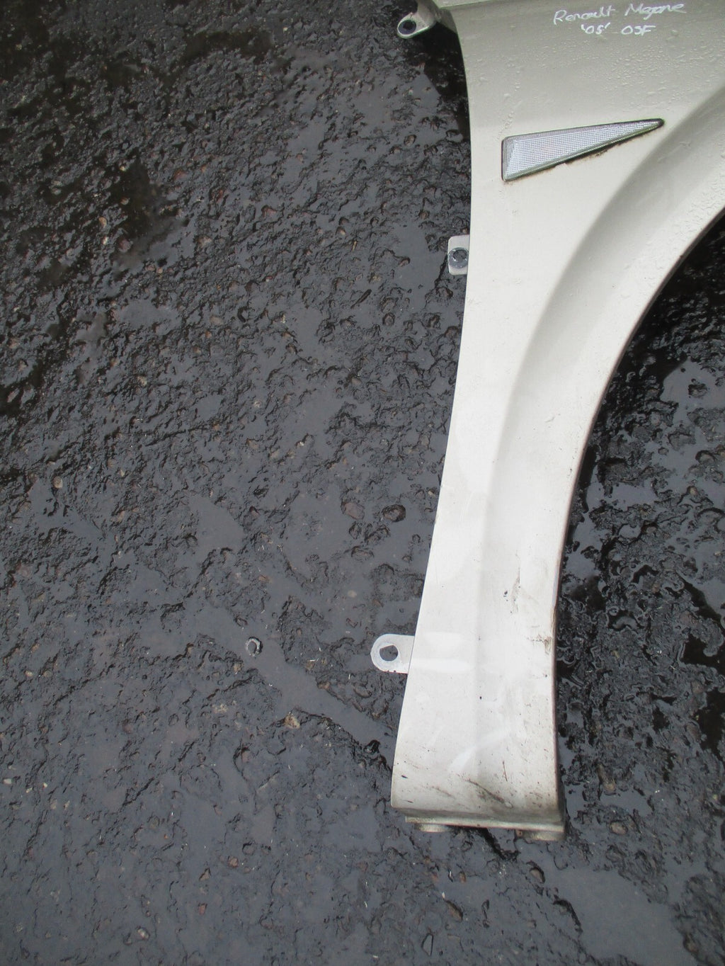 2005 RENAULT MEGANE MK2 OF DRIVER SIDE WING PANEL GOLDEN
