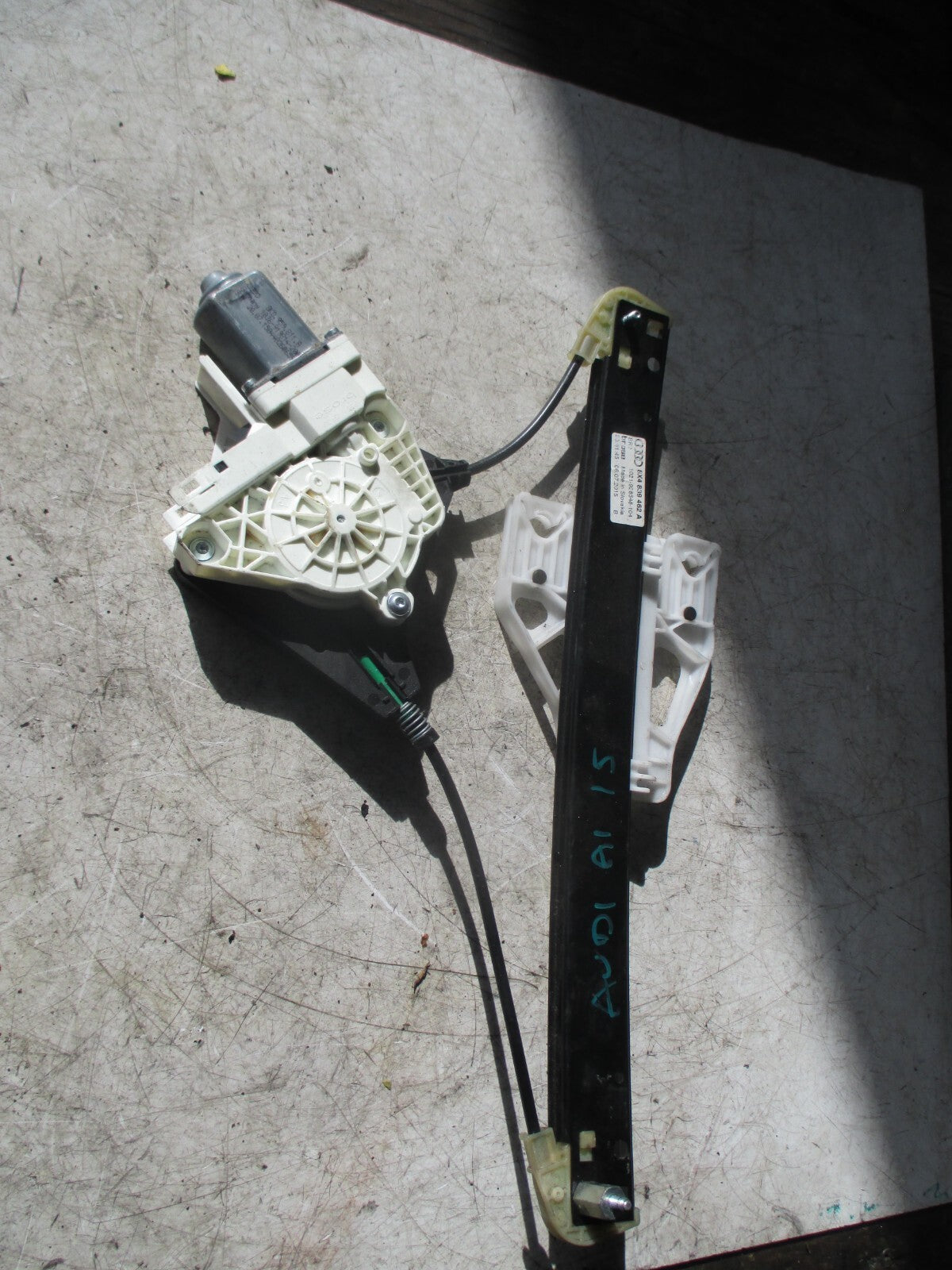 AUDI A1 8X 2015 OSR DRIVER SIDE REAR WINDOW MOTOR REGULATOR 8X4839462A