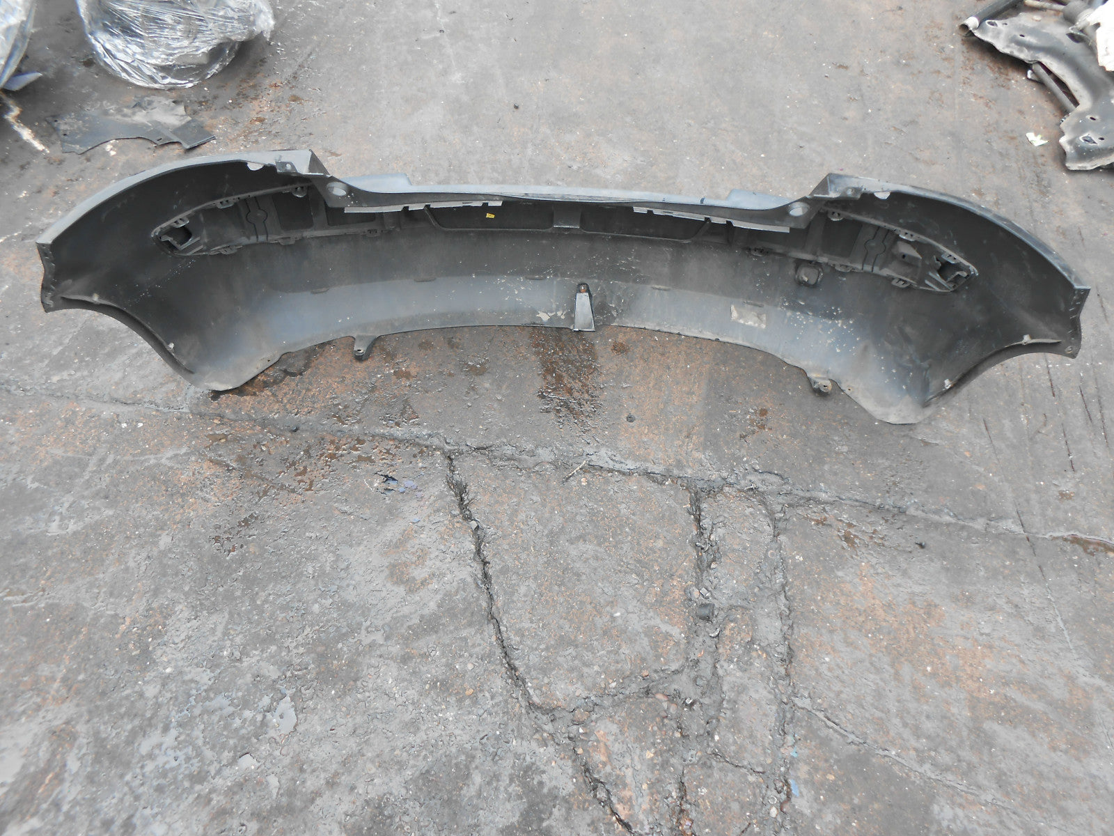 RENAULT MEGANE MK2 2007 COMPLETE REAR BACK BUMPER BLACK