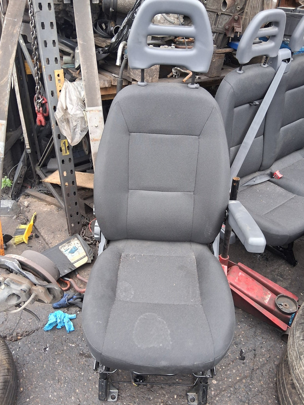 2024 FIAT DUCATO MK3 OSF DRIVER SIDE FRONT COMPLETE SINGLE SEAT FABRIC ARMREST