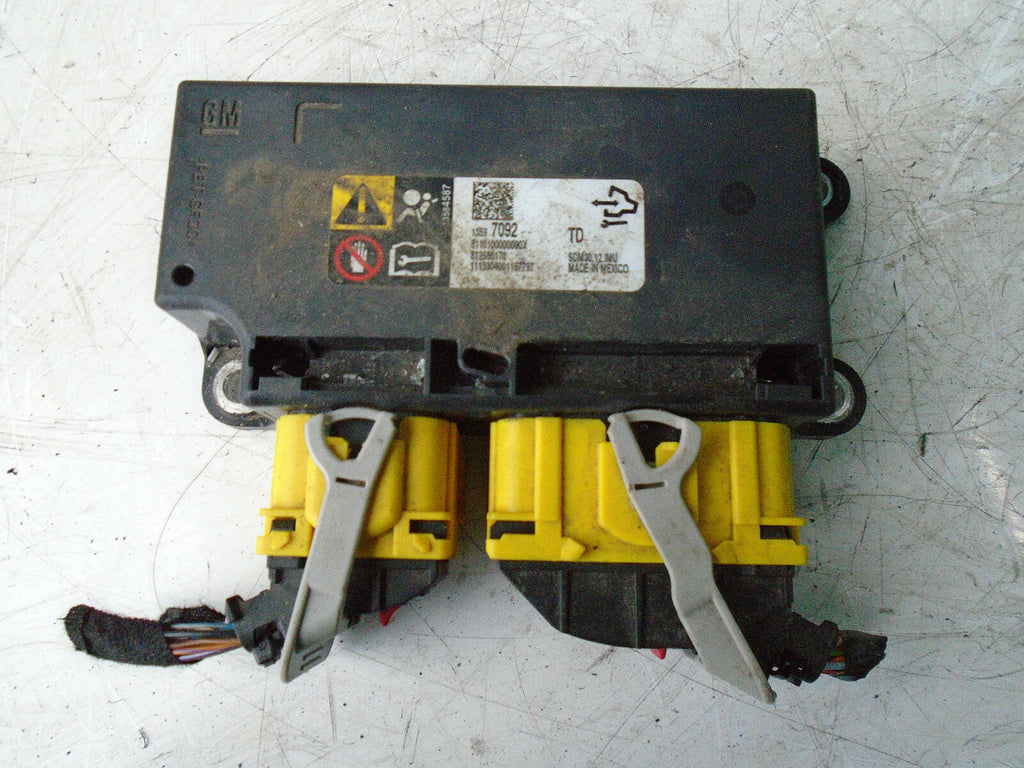 VAUXHALL CORSA E 2015 1.4 PETROL SRS CONTROL MODULE 13597092