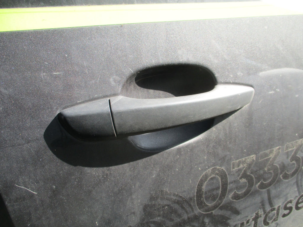 PEUGEOT PARTNER MK3 2022 OS DRIVER SIDE FRONT EXTERIOR DOOR HANDLE BLACK PLASTIC
