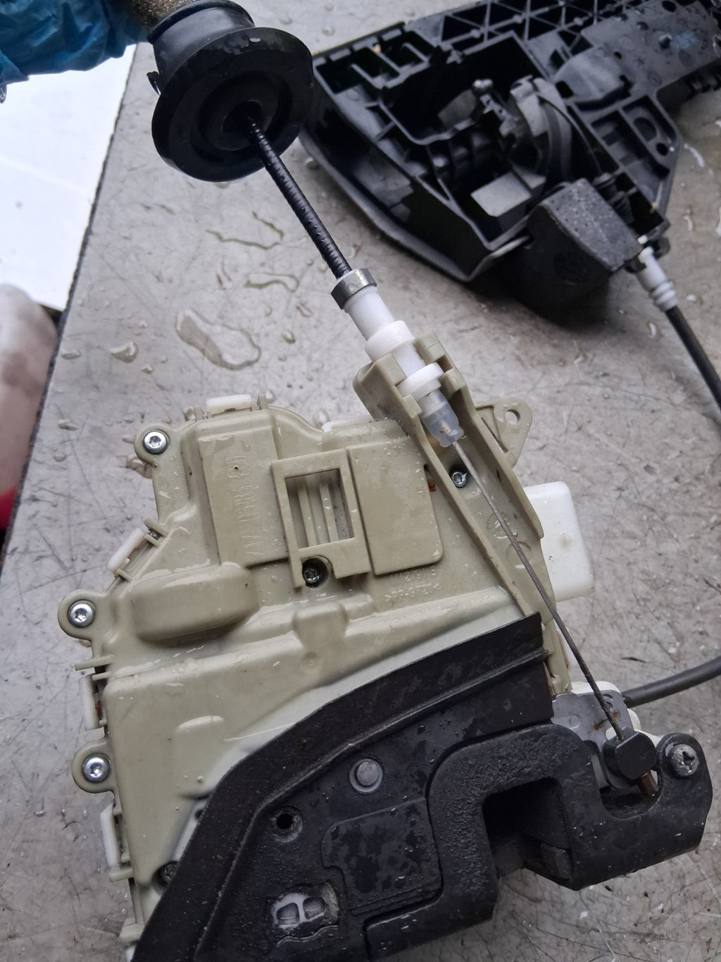 2015 AUDI A1 MK1 SIDE FRONT DOOR LOCK MECH MECHANISM JA6-8J2837015E