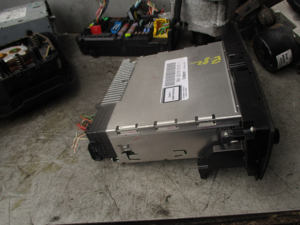 BMW 1 SERIES E82 2009 CD PLAYER RADIO 9210510