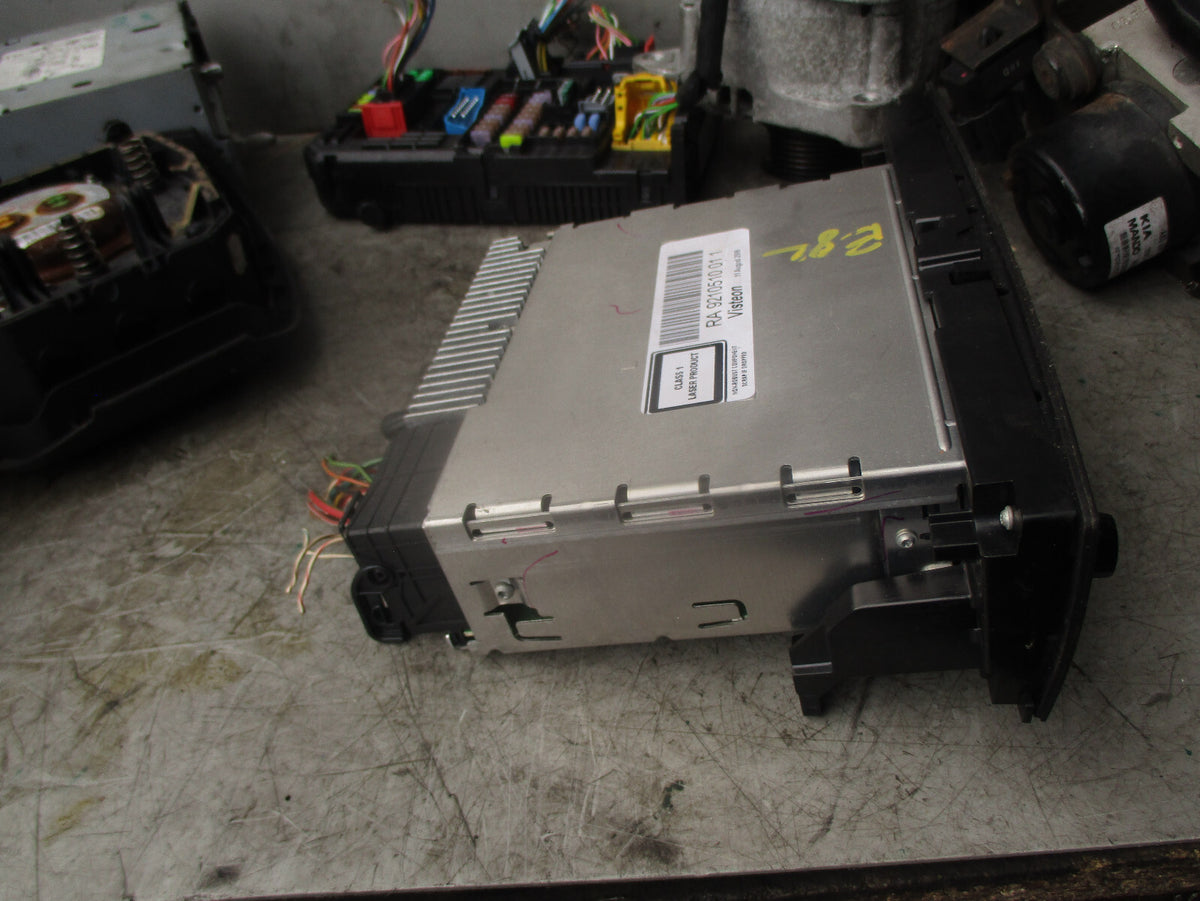BMW 1 SERIES E82 2009 CD PLAYER RADIO 9210510