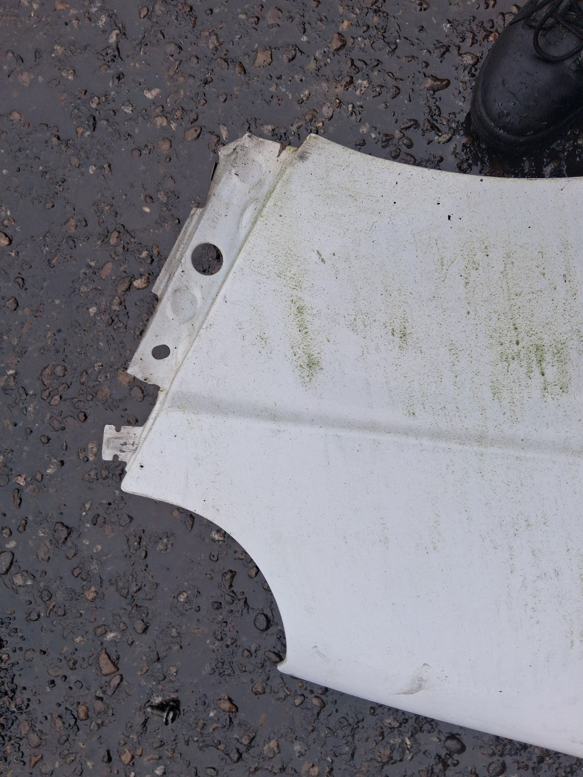 2005 VAUXHALL VIVARO MK1 OSF DRIVER SIDE FRONT RIGHT WING PANEL WHITE