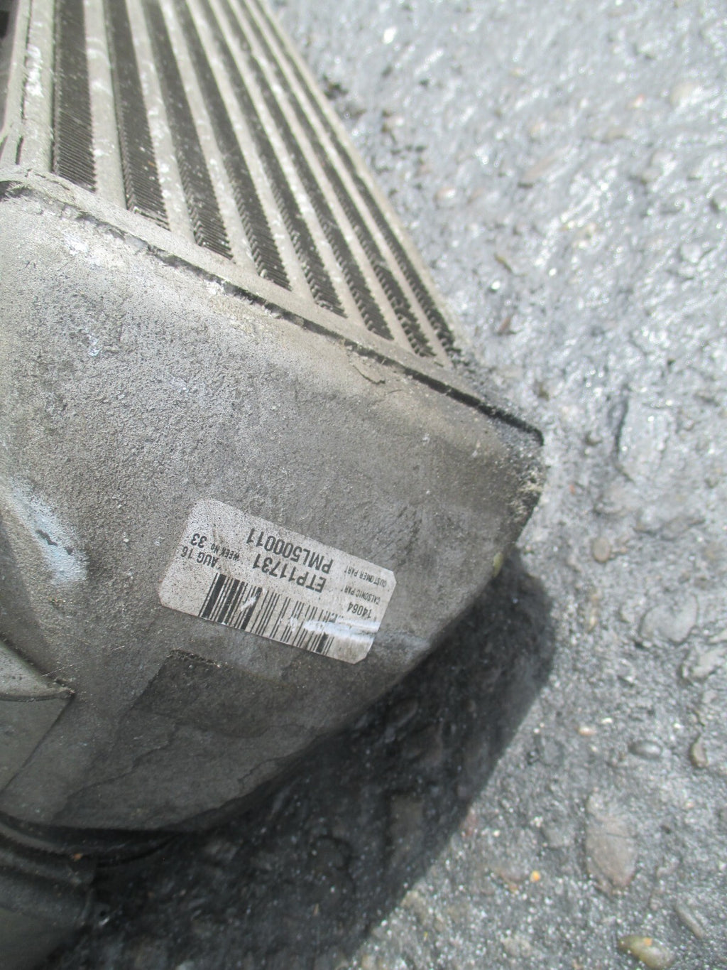 LANDROVER DISCOVERY 3 2008 L319 2.7 DIESEL RADIATOR INTERCOOLER 7H228T000BA RP07