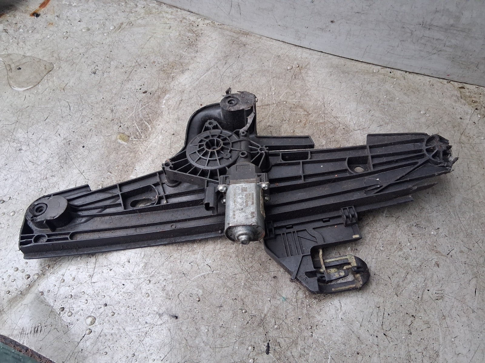 2023 VAUXHALL ASTRA L OSF DRIVER SIDE FRONT WINDOW MOTOR REGULATOR 9829048380
