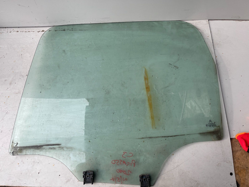 2009 C3 PICASSO NSF PASSENGERS SIDE DOOR DROP GLASS