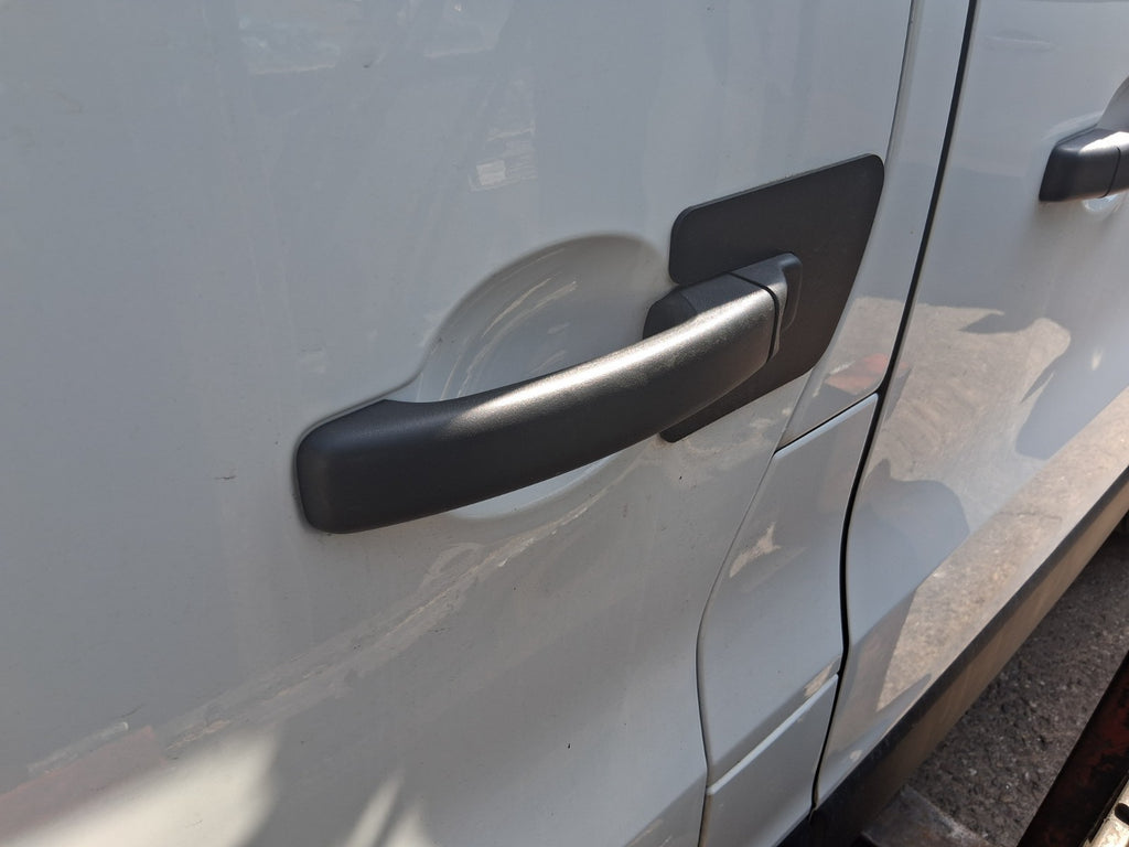 2025 RENAULT TRAFIC X82 MK3 NSF PASSENGER SIDE FRONT LEFT EXTERIOR DOOR HANDLE