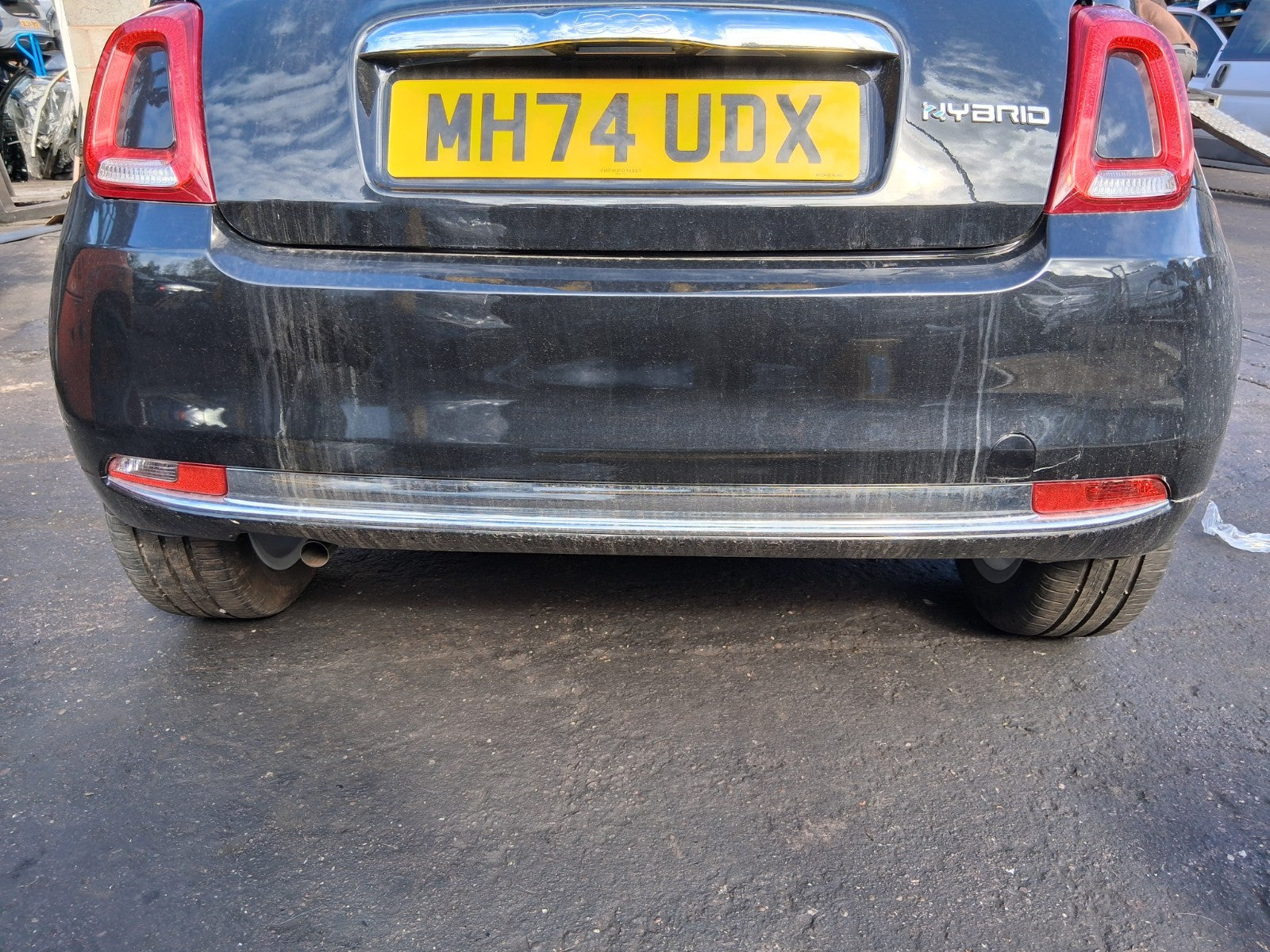 2025 FIAT 500 MHEV COMPLETE REAR BUMPER CARBON BLACK METALLIC 876