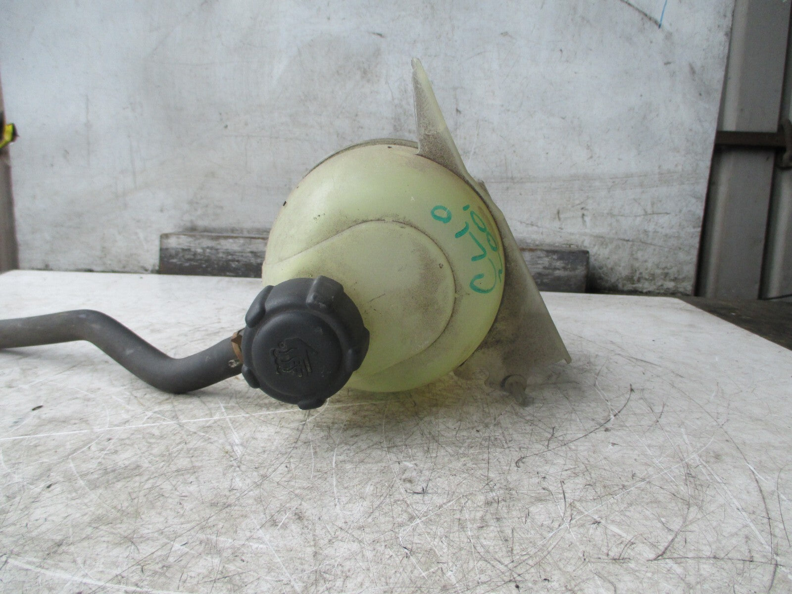 RENAULT CLIO 2001 COOLANT EXPANSION BOTTLE TANK 7700836316