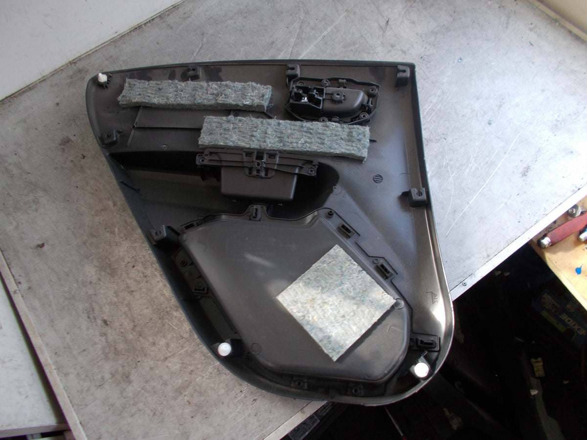 TOYOTA AYGO AB40 (MK2) 2017 5 DOOR DRIVER SIDE REAR DOOR CARD OFF SIDE REAR