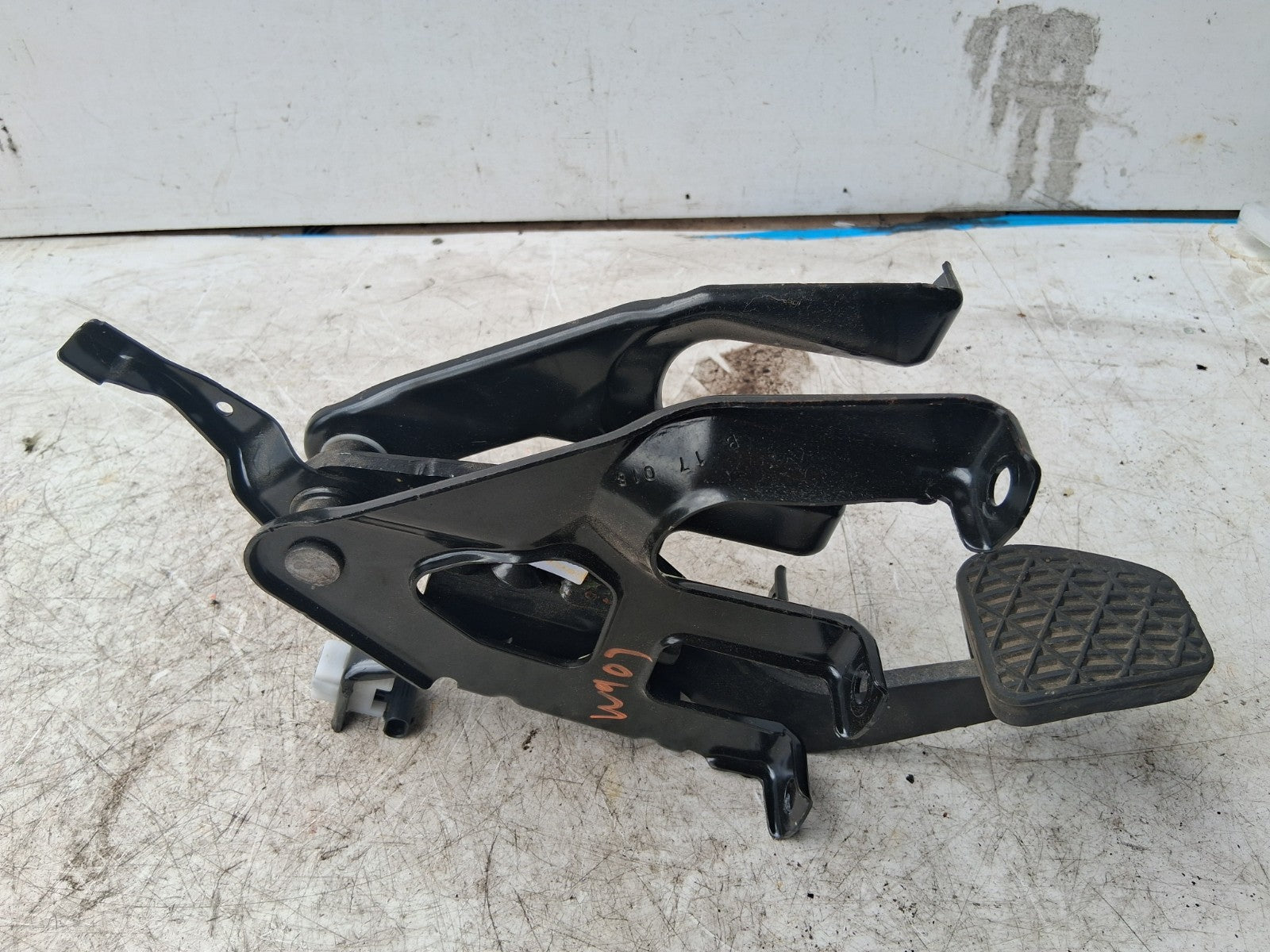2021 MERCEDES BENZ SPRINTER W907 2.0 DIESEL BRAKE PEDAL ASSEMBLY A9102902300