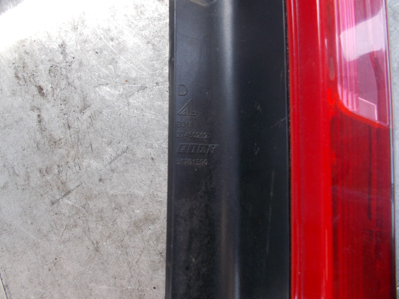 FIAT GRANDE PUNTO OS/ DRIVER SIDE REAR LIGHT 27460202