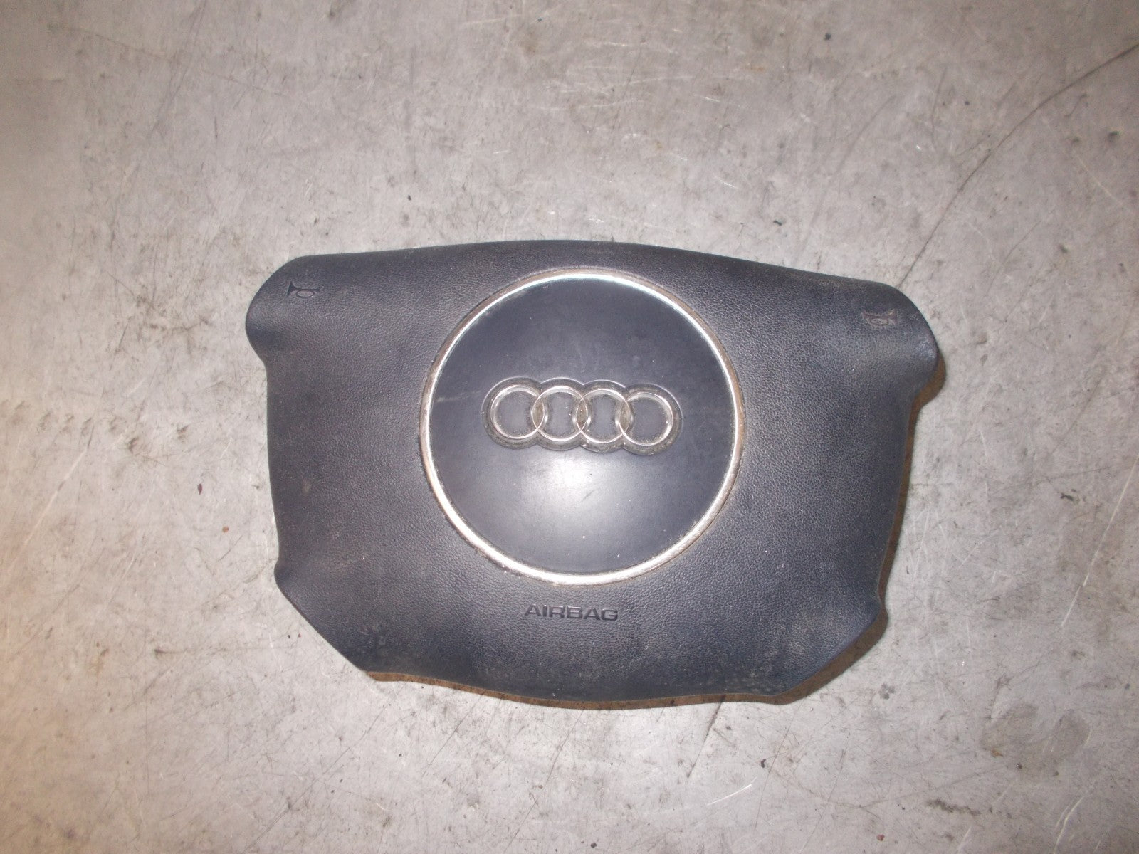 AUDI A4 2002 STEERING WHEEL AIRBAG 8E0880201