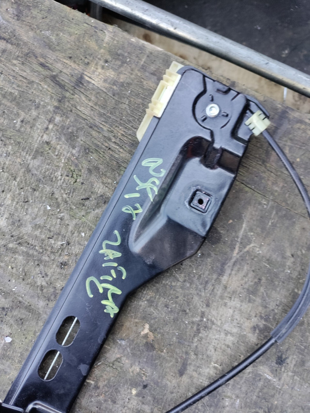 VAUXHALL ZAFIRA C MK3 NSF PASSENGER SIDE WINDOW MOTOR & REGULATOR 20951581