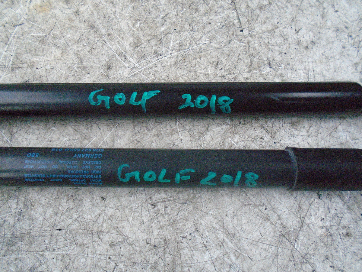 VOLKSWAGEN GOLF 2018 MK7 REAR TAILGATE SUPPORT STRUTS 5G6827550