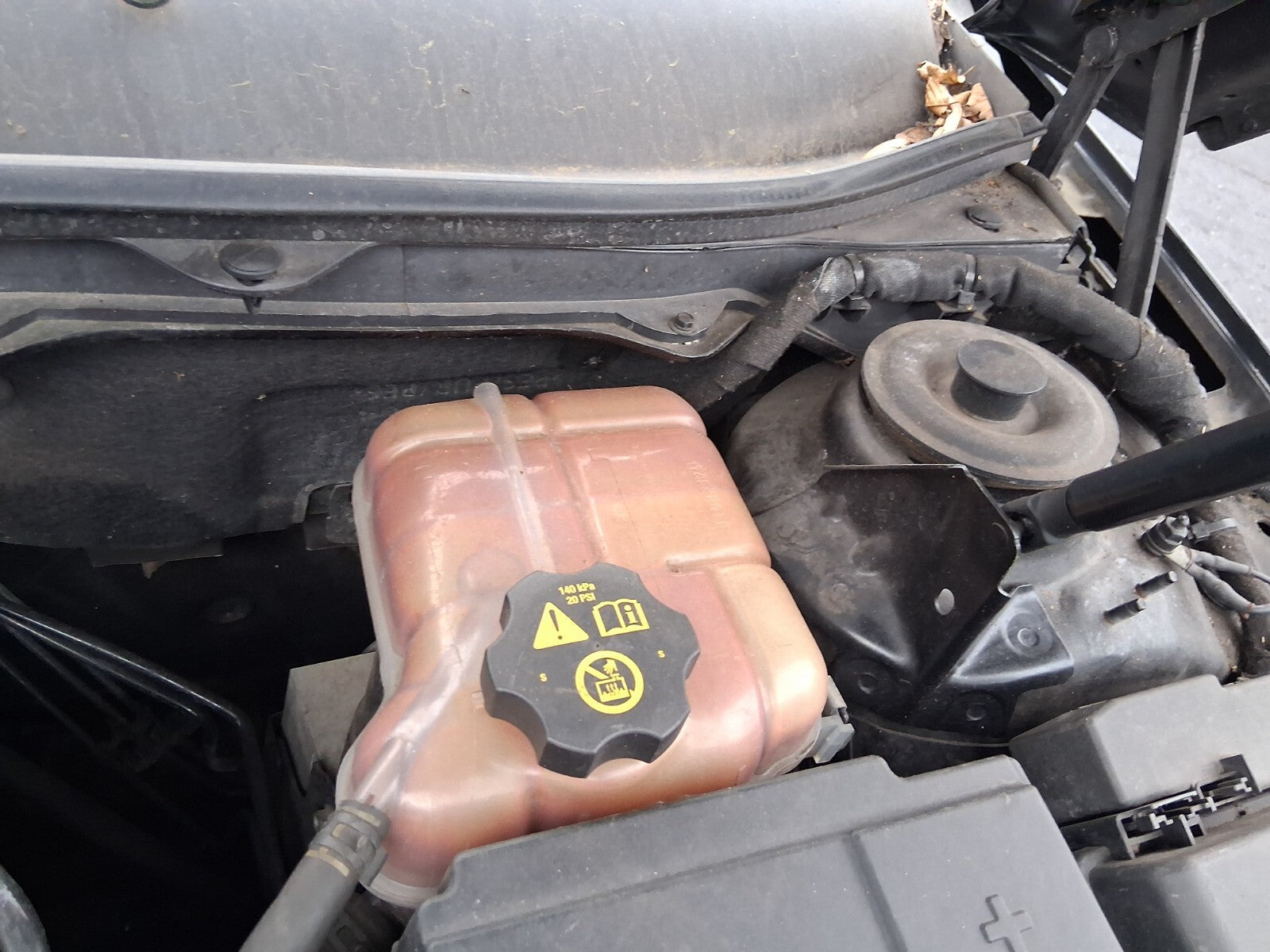 2011 VAUXHALL INSIGNIA ESTATE MK1 2.0 DIESEL COOLANT EXPANSION RESERVOIR TANK