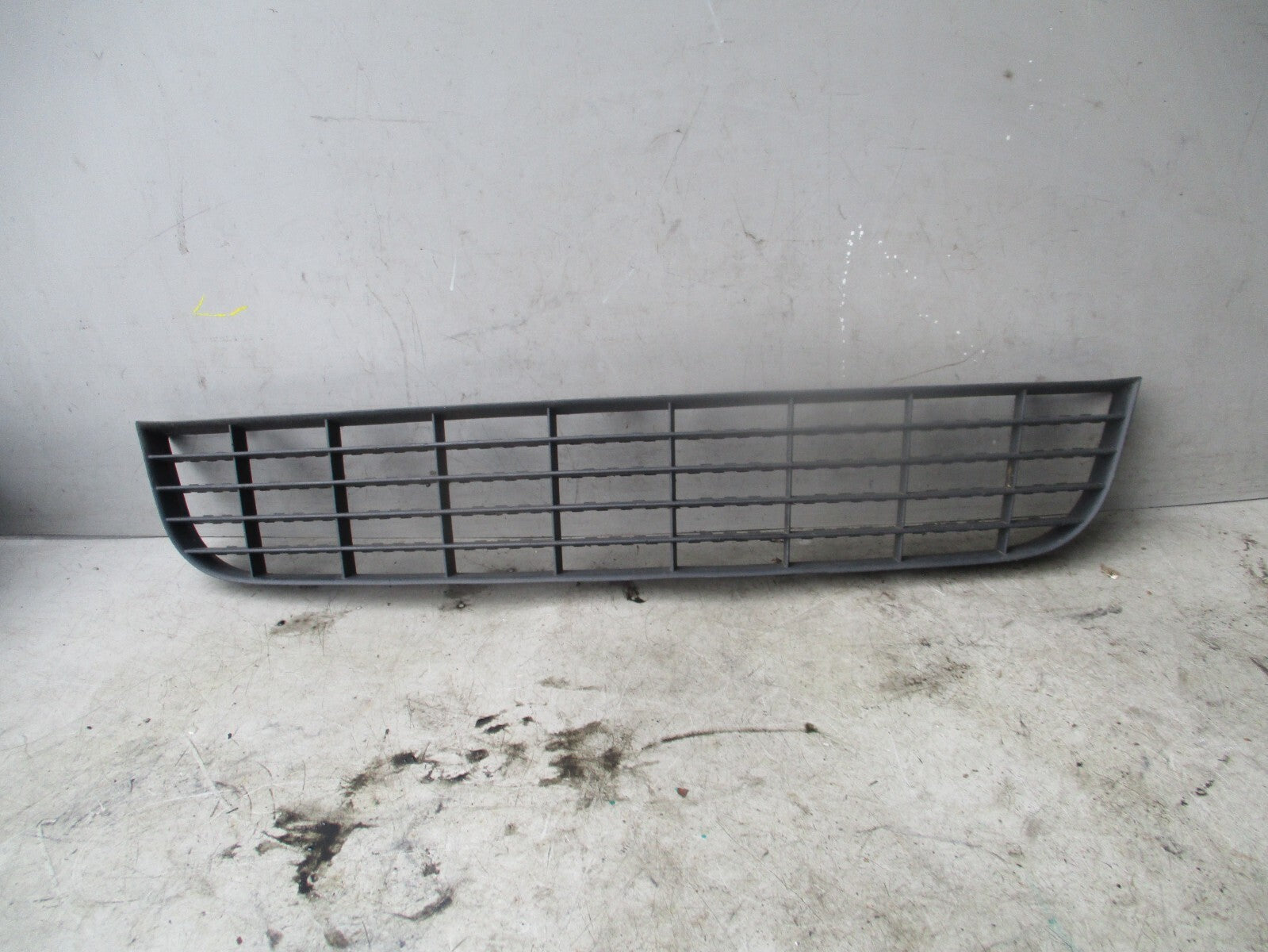 2007 FIAT BRAVO CENTRAL FRONT BUMPER GRILLE 735414653