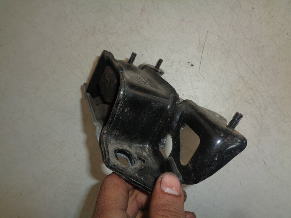 FORD FIESTA MK7 2017 ENGINE MOUNTING & TRANSMISSION MOUNTING 8V517M212AE