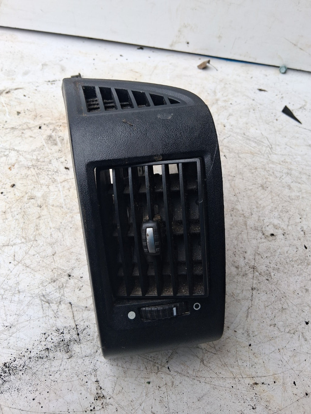 2016 PEUGEOT BOXER MK3 OSF DRIVER SIDE FRONT RIGHT AIR VENT LS385817