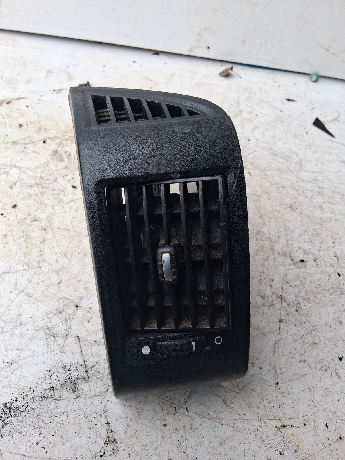 2016 PEUGEOT BOXER MK3 OSF DRIVER SIDE FRONT RIGHT AIR VENT LS385817
