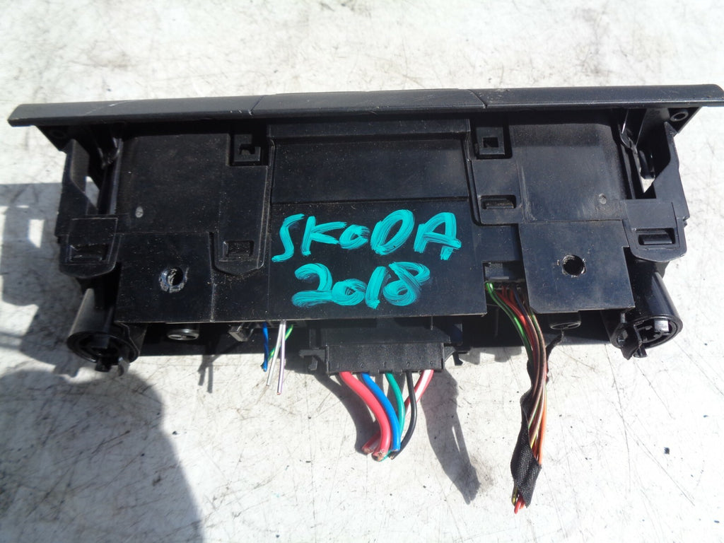 SKODA FABIA 2018 MK3 NJ HEATER CONTROLS 6V0820045