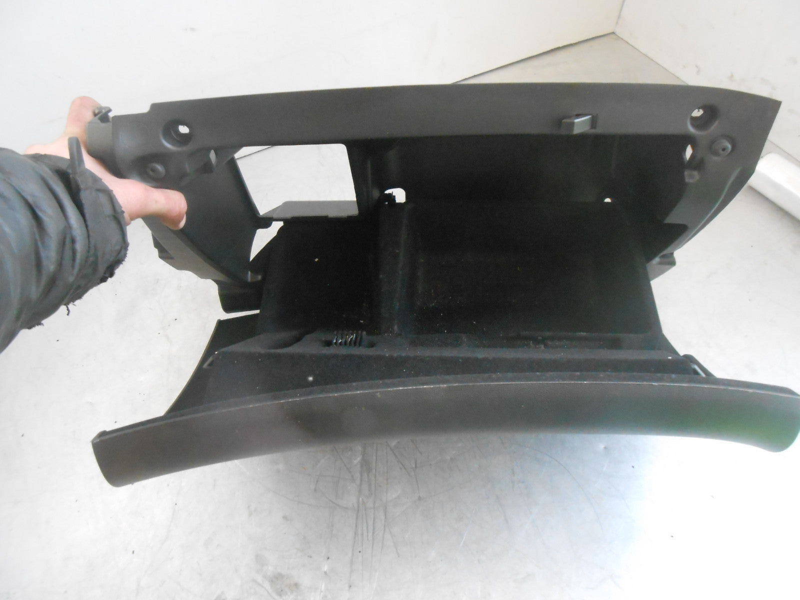 VAUXHALL INSIGNIA A (MK1) 2012 NS PASSENGER SIDE GLOVE BOX 13273294